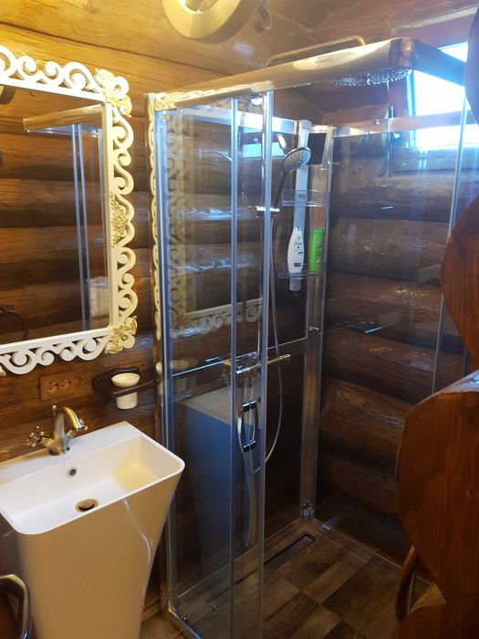 Casa de vacanta de închiriat _cu piscina exterioara incalzita