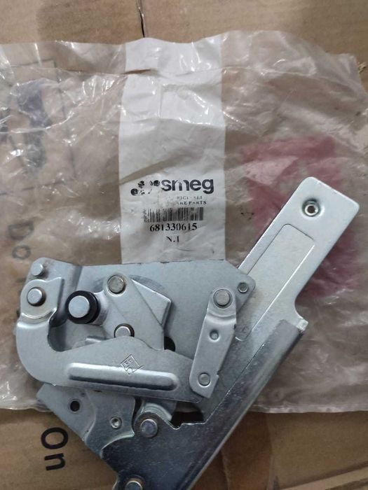 Продам новые навесы на посудомоечную машину smeg