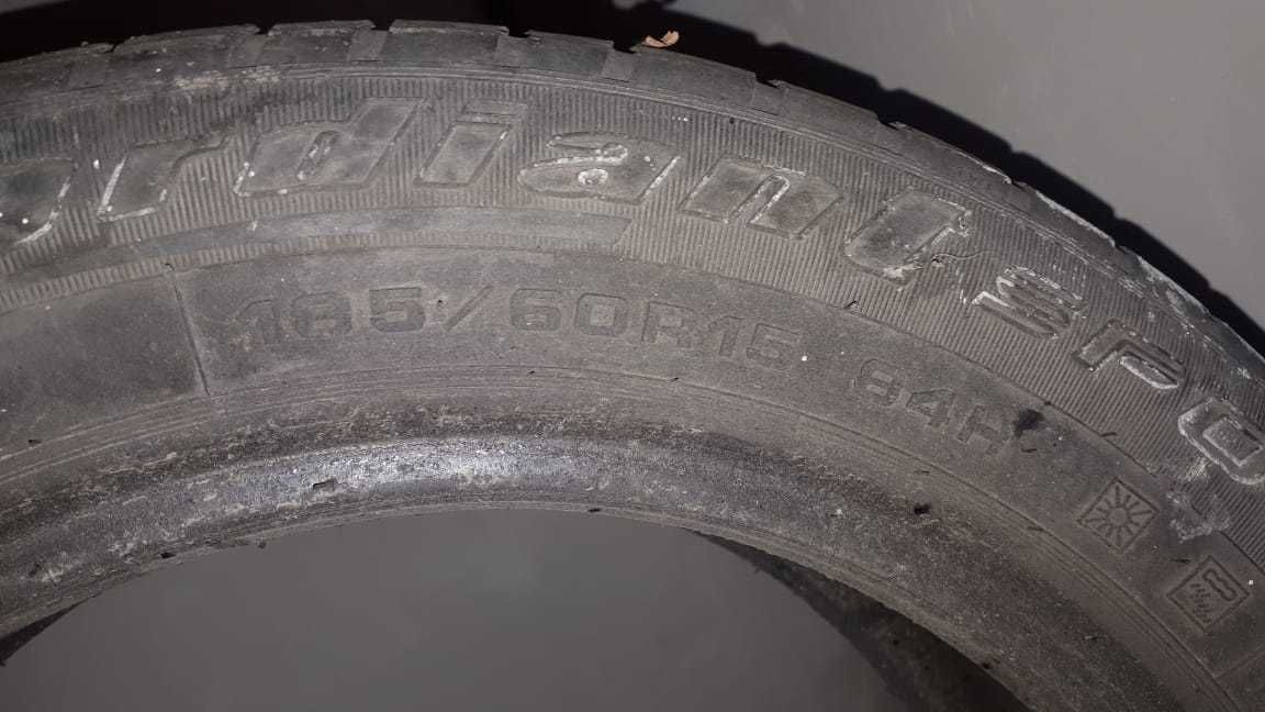 комплект покрышек зима + лето ( летние с салона Volkswagen) 185/60 R15