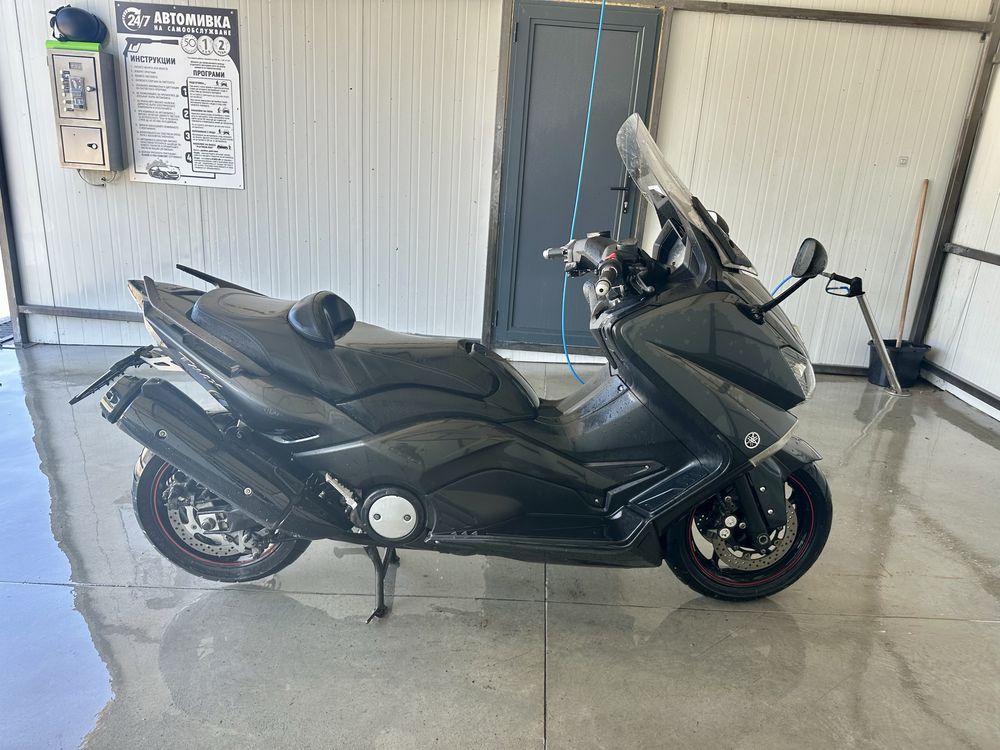 Yamaha t max 530