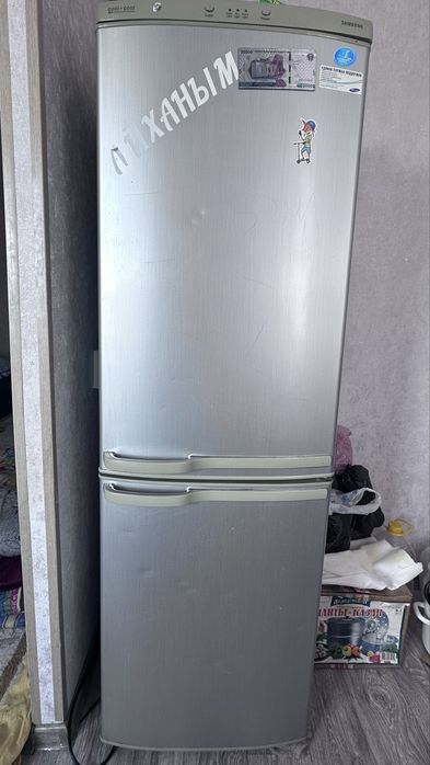 Продам холодильник
