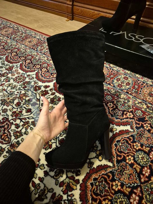 Cizme IL PASSO nr. 37 negre, piele intoarsa