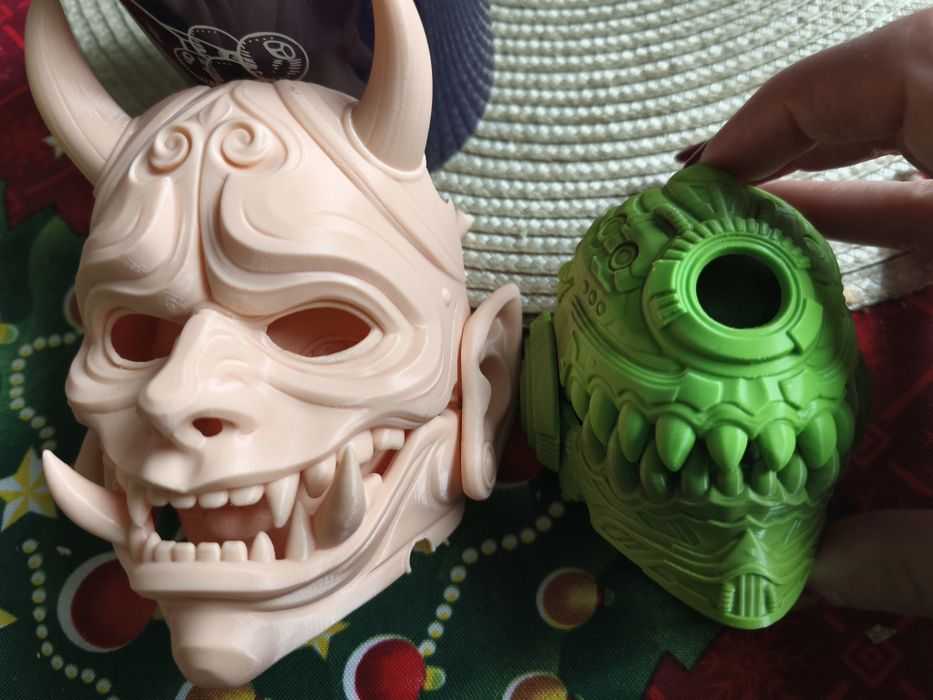 Интересни лица 2 в 1 за окачване