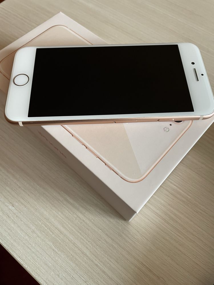 iPhone 8 64GB Gold - Като Нов !