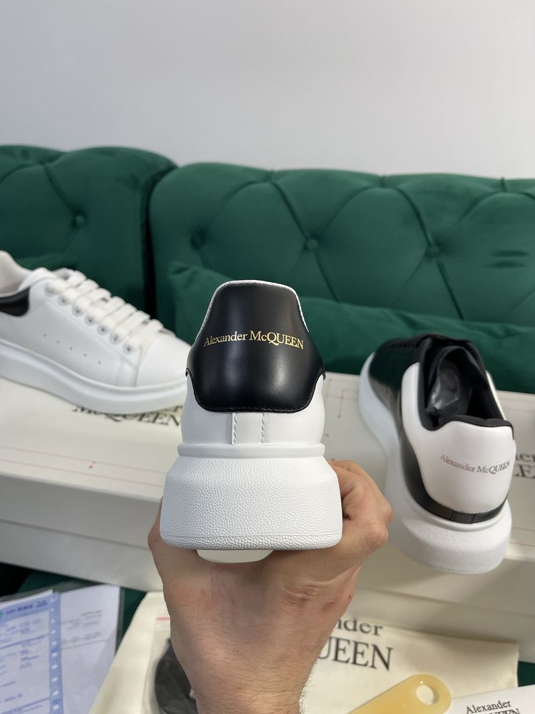 Adidasi Alexander McQueen piele naturala 100% Full Box colectie noua