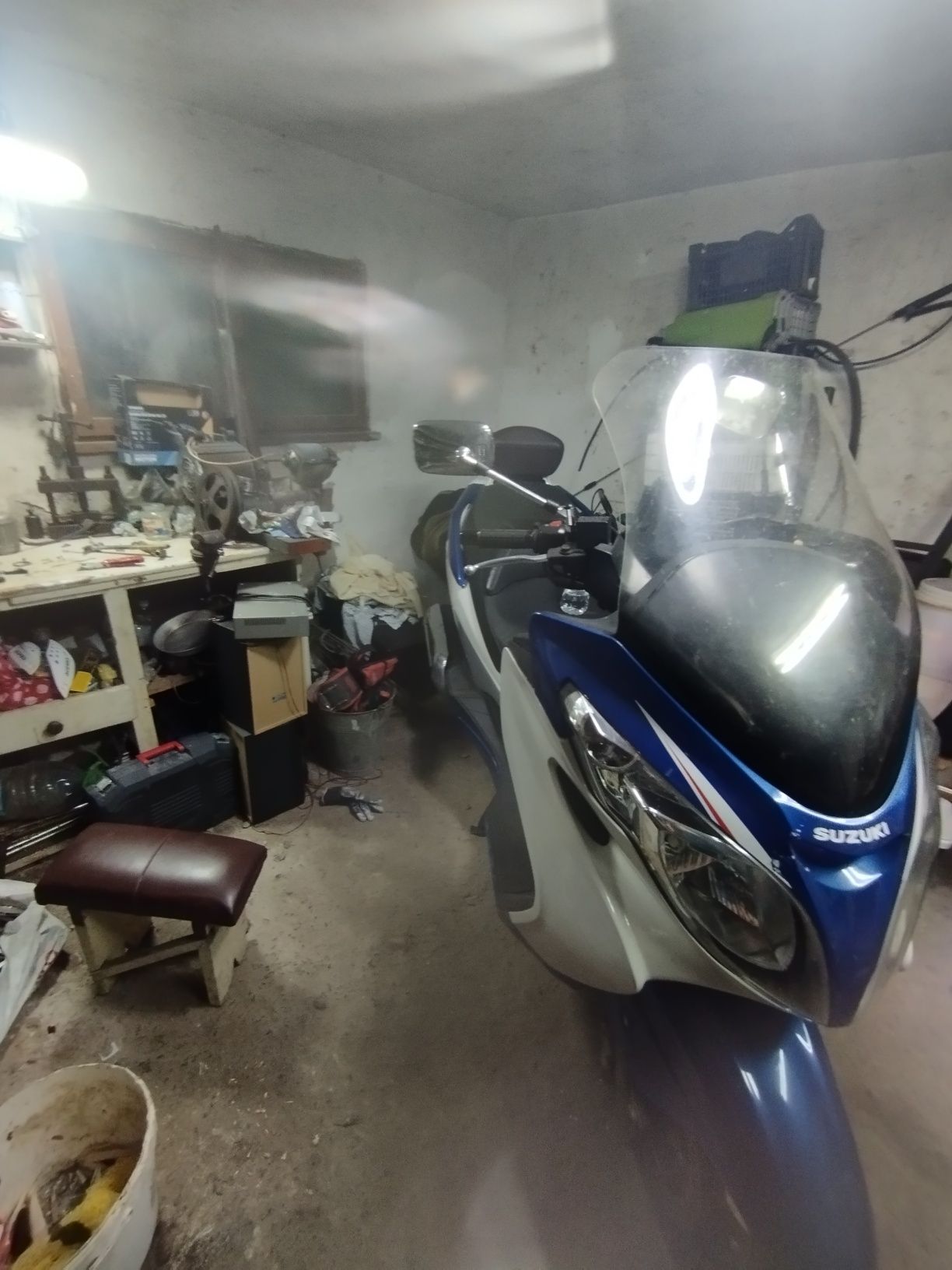 Продавам Suzuki burgman 400
