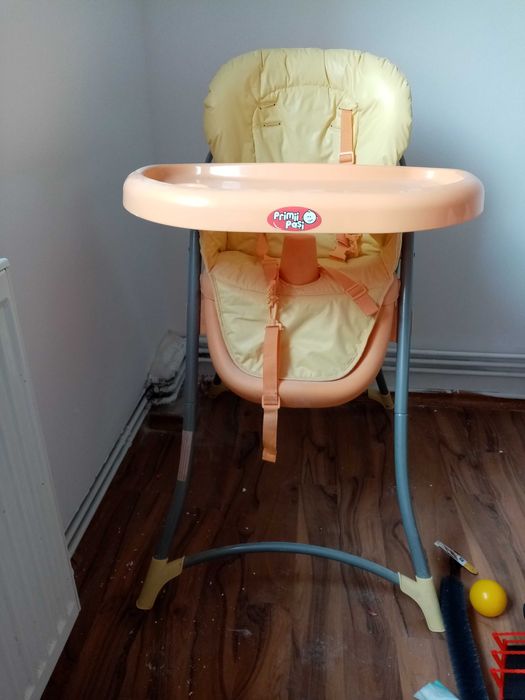 Vând scaun de masă bebe "primii pași"