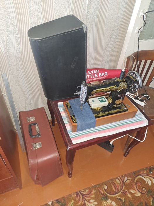 Швейная машинка электрическая