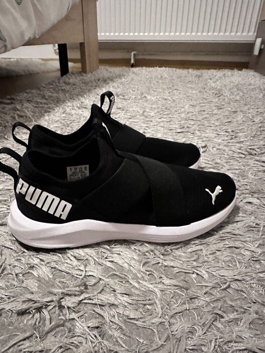 Adidasi soseta Puma