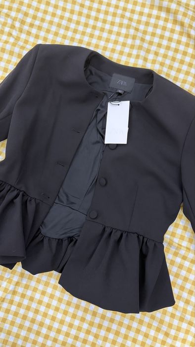 Zara Страхотно сако с набор в черно