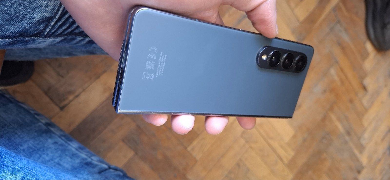 Samsung galaxy z fold 4