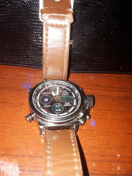 Продам наручные часы