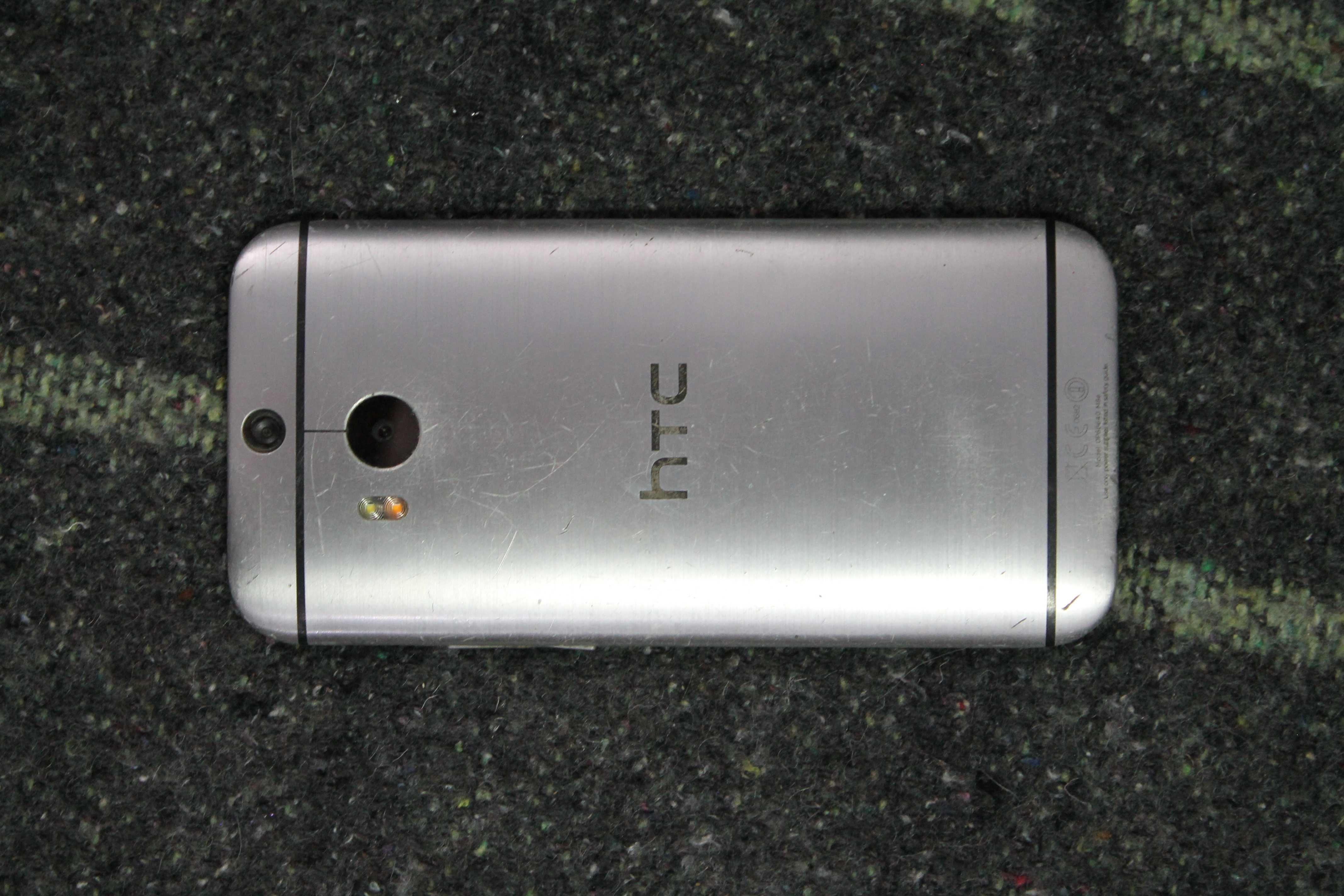 HTC One (M8) б/у