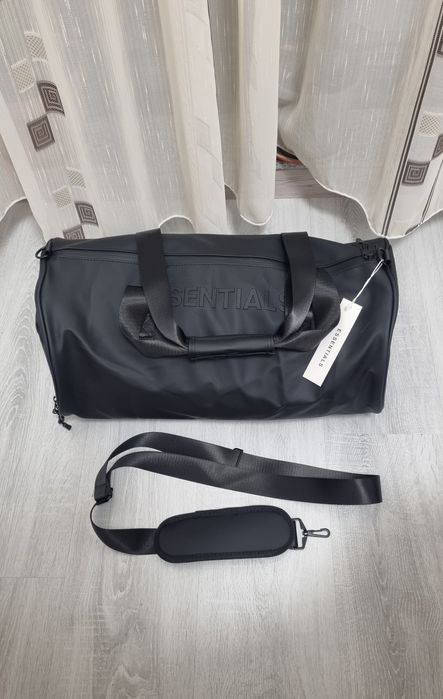 Essentials Bag (+Shoe compartiment)