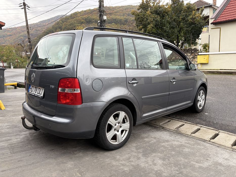 VW Touran 1.6fsi 2006 116cp Euro4 inmatriculat 1 proprietar de 4ani