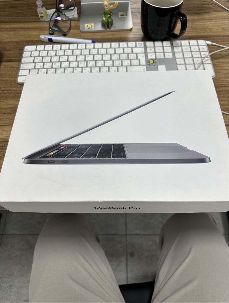 Macbook Pro 13 2019 A1989