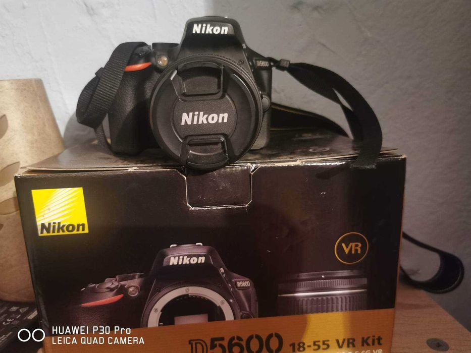 Продавам фотоапарат Nicon D5600