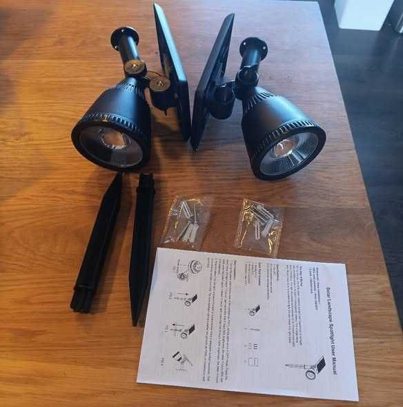 НОВИ! Комплект от 2 бр. Соларни градински спот лампи, топло бяло