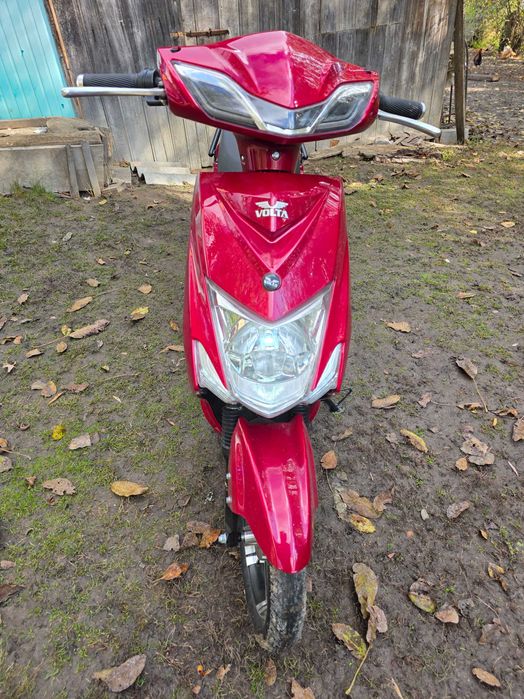 Vând scuter electric Volta ,nefolosit cu 0km ,nu necesită permis !