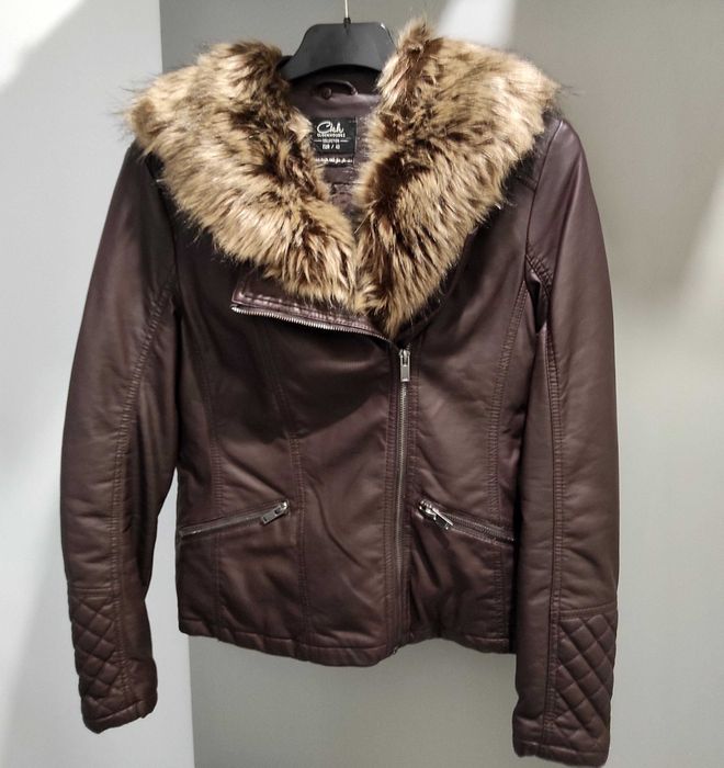 Дамско кожено яке