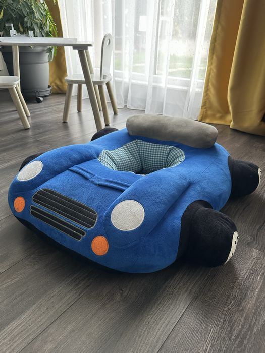 Плюшен фотьойл, Кола