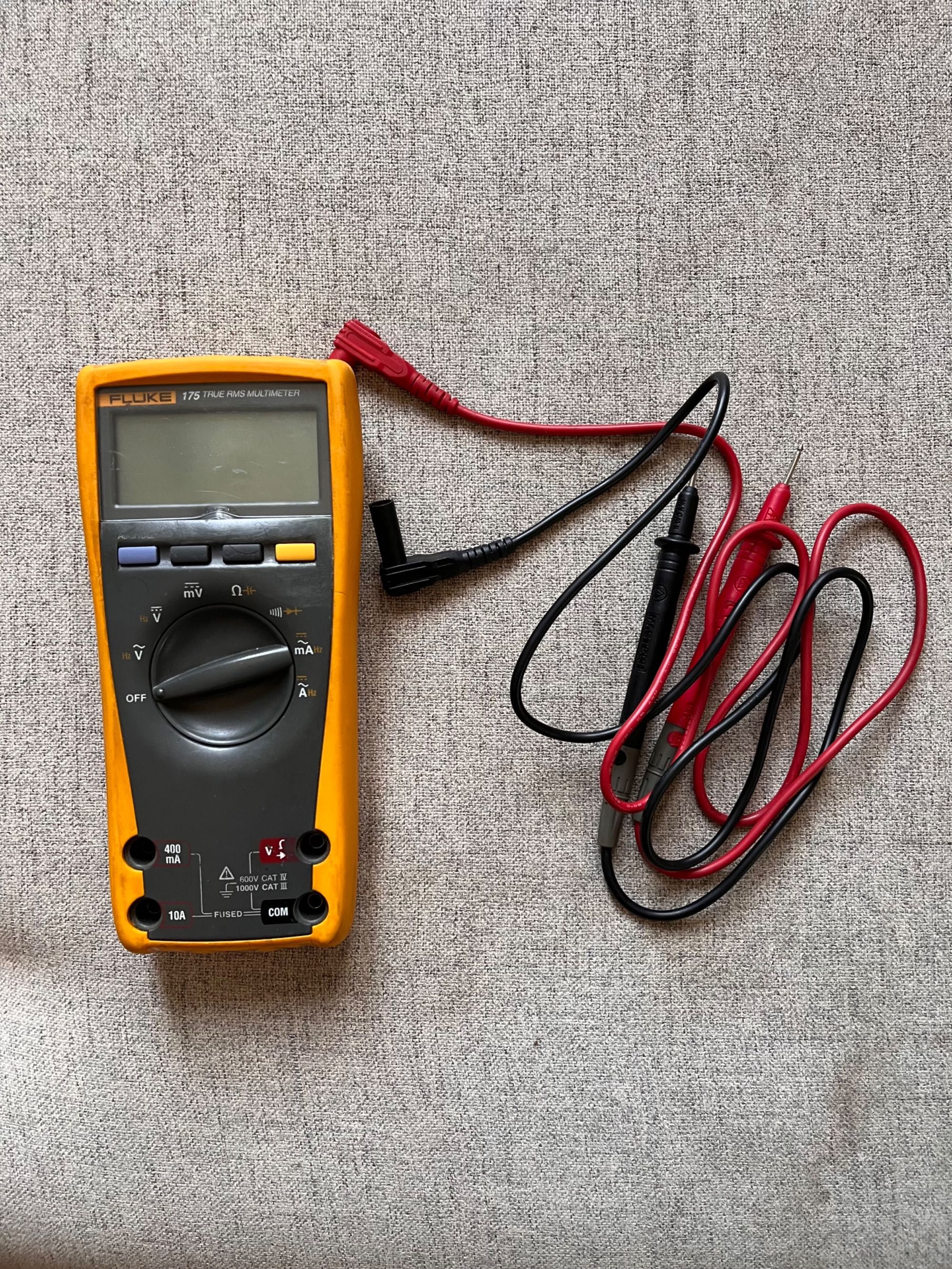 Fluke 175 True RMS multimeter