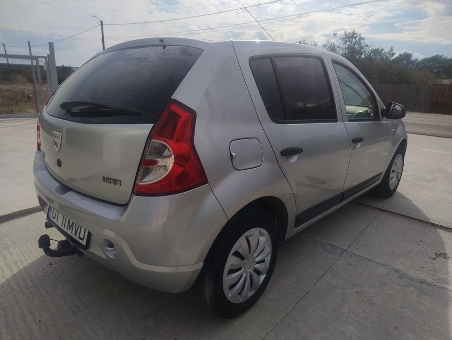Vând Dacia Logan Sandero GPL
