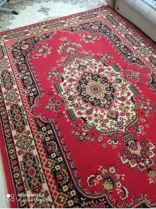 Продам ковер срочно