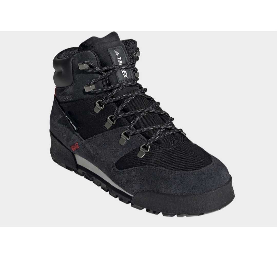 Чисто нови обувки adidas terrex