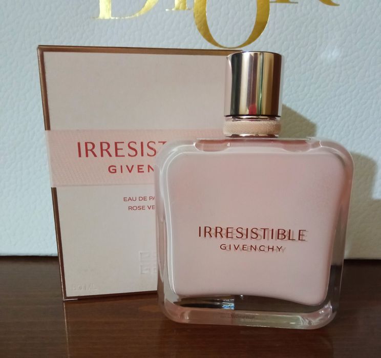 Парфюм Givenchy Irresistible Rose Velvet