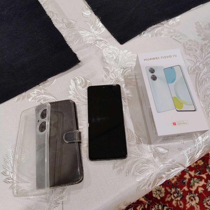 Huawei nova 11i.
