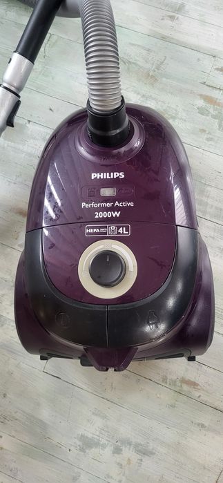 Прахосмукачка Philips Performer