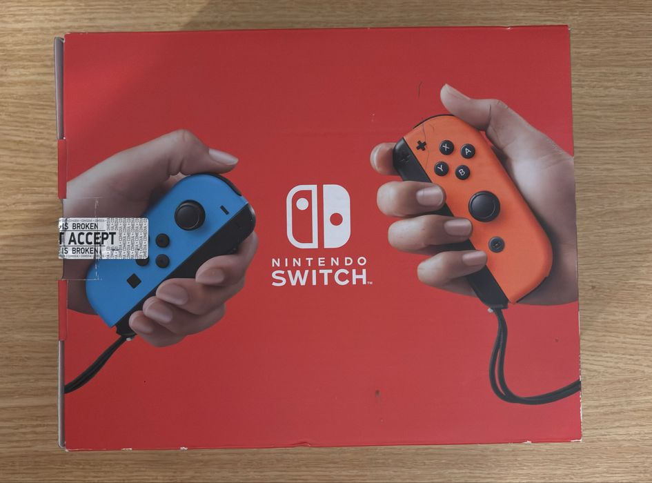 Nintendo Switch (model v2) stare perfectă, cutie completă