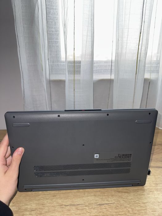 Lenovo IdeaPad Slim 3 15.6”- i7, 16GB RAM, 1TB SSD, Garanție
