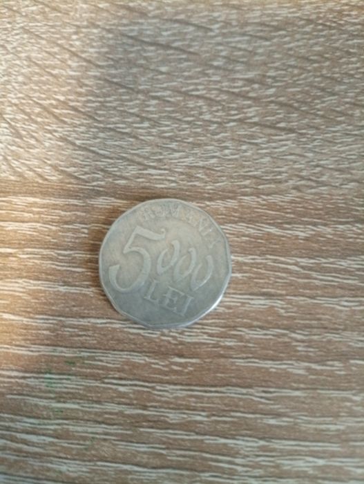Monedă de 5000 de lei anul 2003 de colectie negociabil