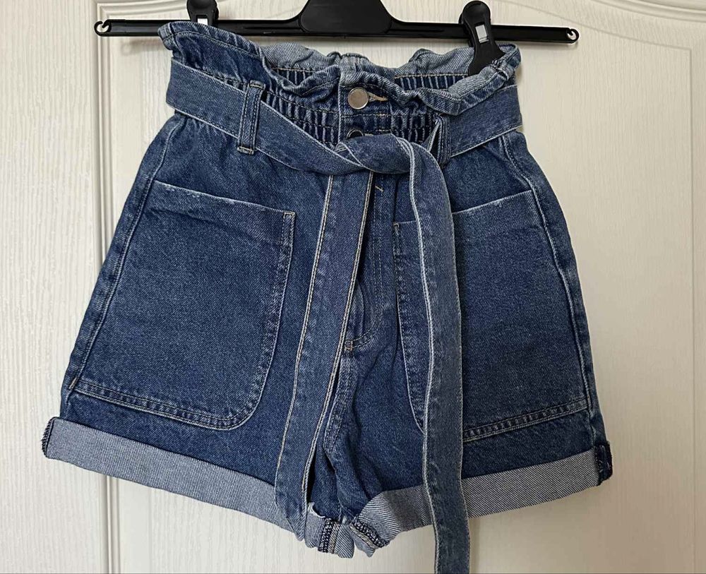 Къси панталони Zara
