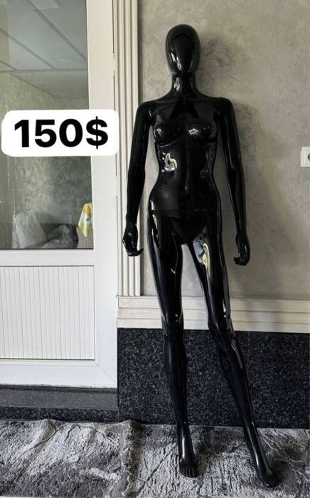 Манекен в хорошем состоянии.