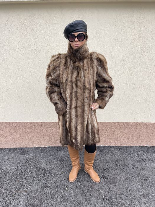 Haina lunga din blana de bizam