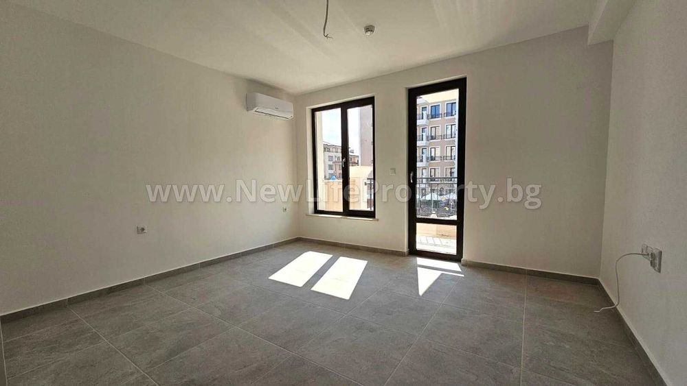 Продава се Едностаен апартамент в к.к. Слънчев бряг - 36 кв.м за 2028 €/кв.м - Снимка #2