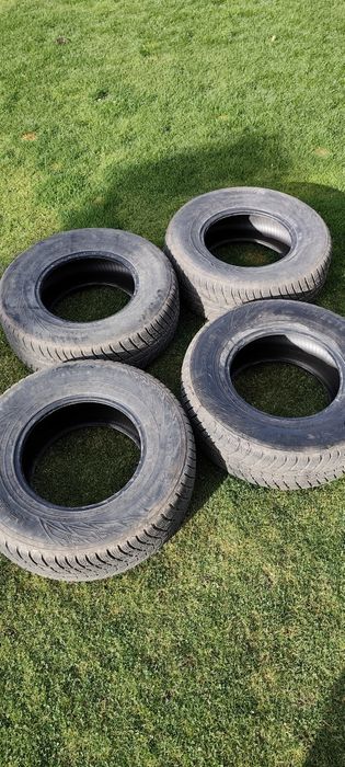 Зимни гуми 265/70 R16 NOKIAN за джип