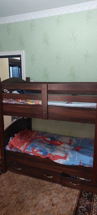 Продается квартира возле базара Рисовый