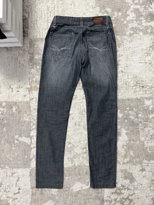 Blugi Lee Cooper și pantaloni office H&M