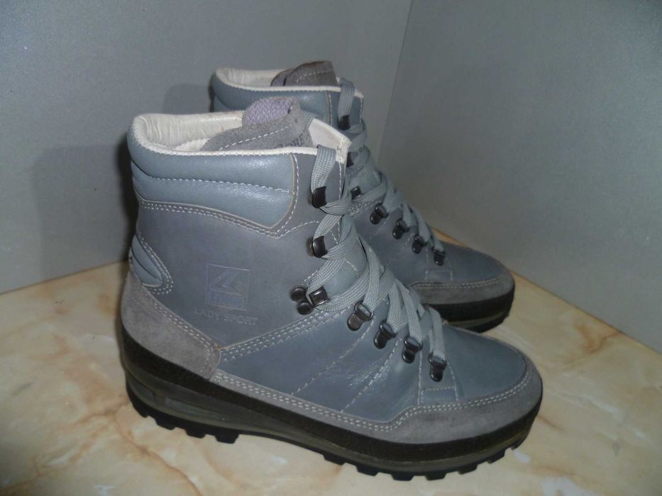 LOWA туристически обувки №40