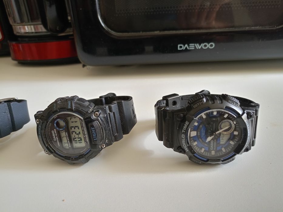 Vând ceasuri Casio,curea silicon,Water Resist,noi , calitate.
