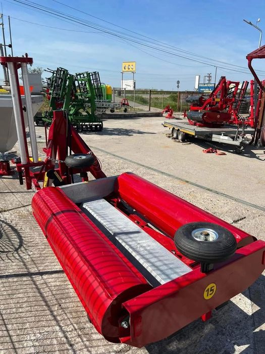 STRUMIK Masina de infoliat baloti Masina de infoliat baloti