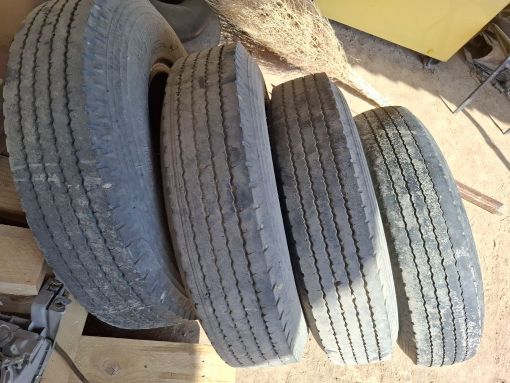 Isuzu balon 7.50R16LT