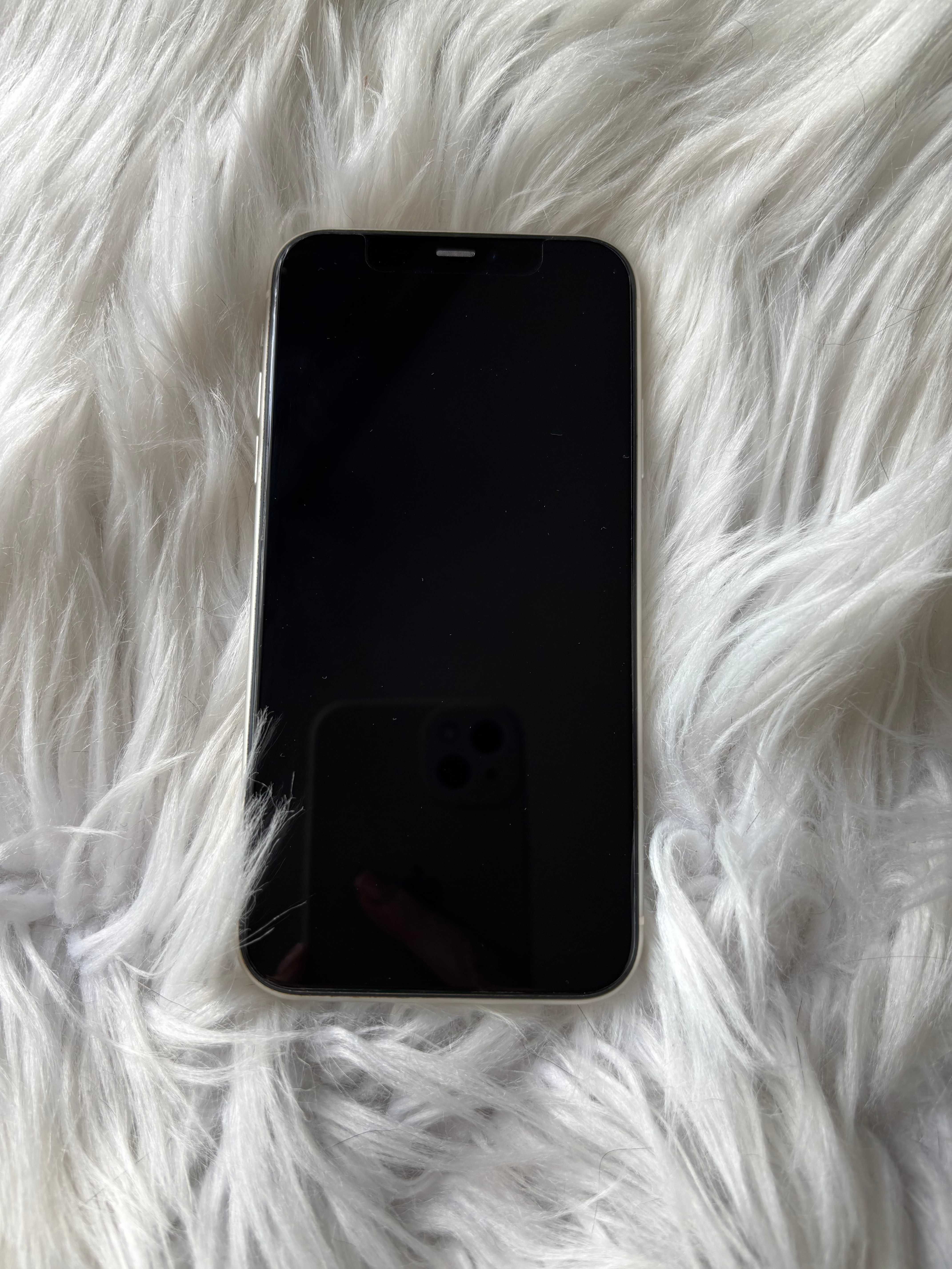 iPhone 11 в очень хорошем состоянии