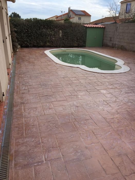 Beton amprentat, Pavaj beton curti, gradini, alei, terase, hale
