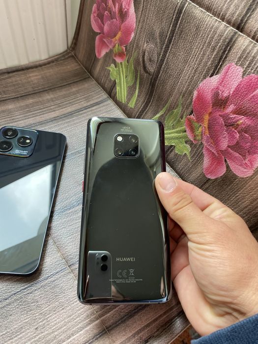 Vand huawei mate 20 pro (400 lei),zte blade v50(200 lei),ambele 600