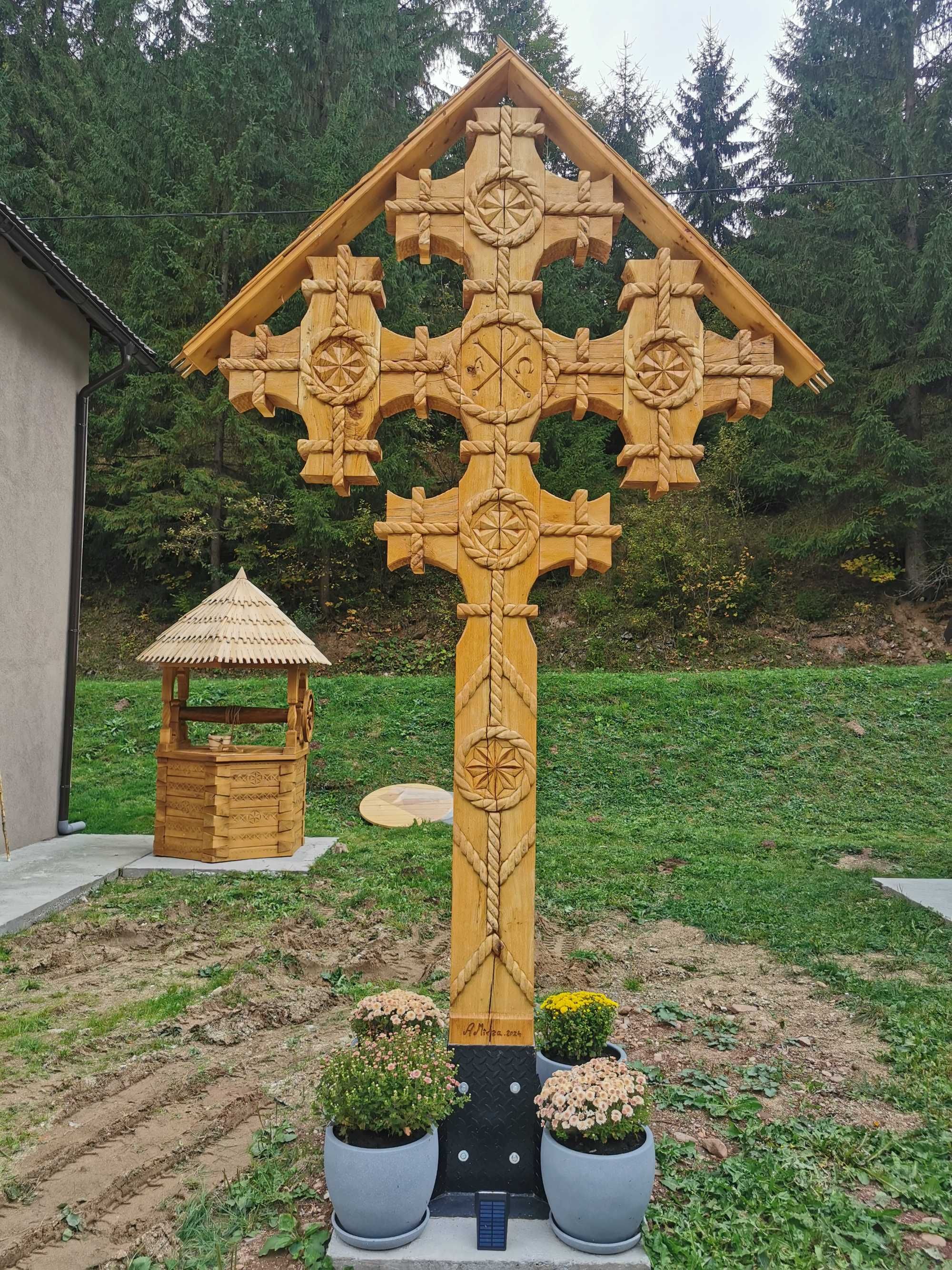 Sculptura traditionala in lemn , la comanda,Maramureș.